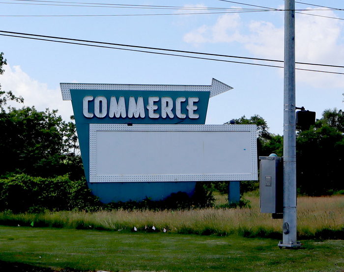 Commerce Drive-In Theatre - June 16 2022